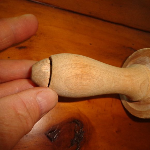 Vintage Wood Rolling Pin - Picture 4 of 8